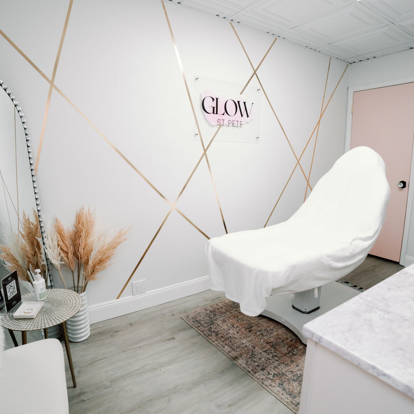 Dermaplane Facial